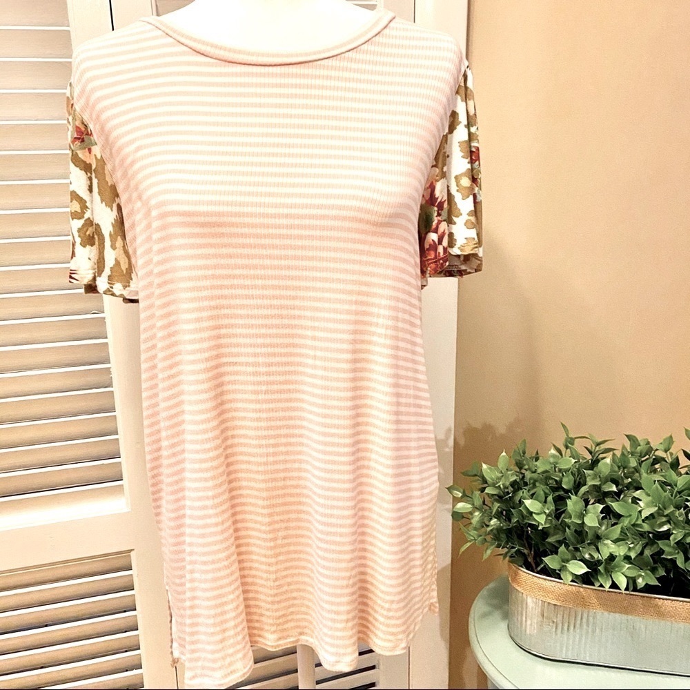 Reborn J Striped and floral contrasting top L